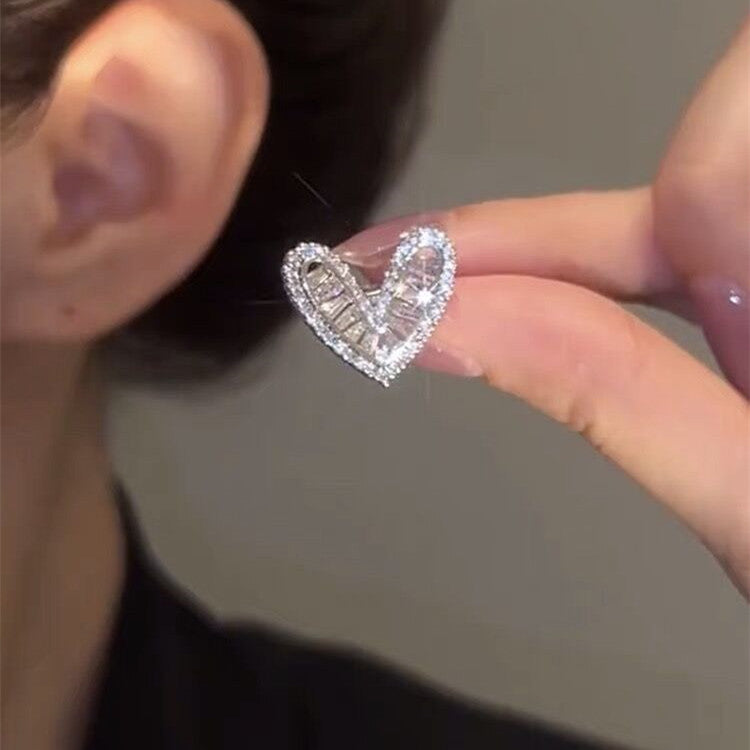 Micro Inlaid Zircon Love Ear Clip Female Niche Design