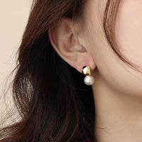 Women's Metal High-grade Temperamental Pearl Stud Earrings