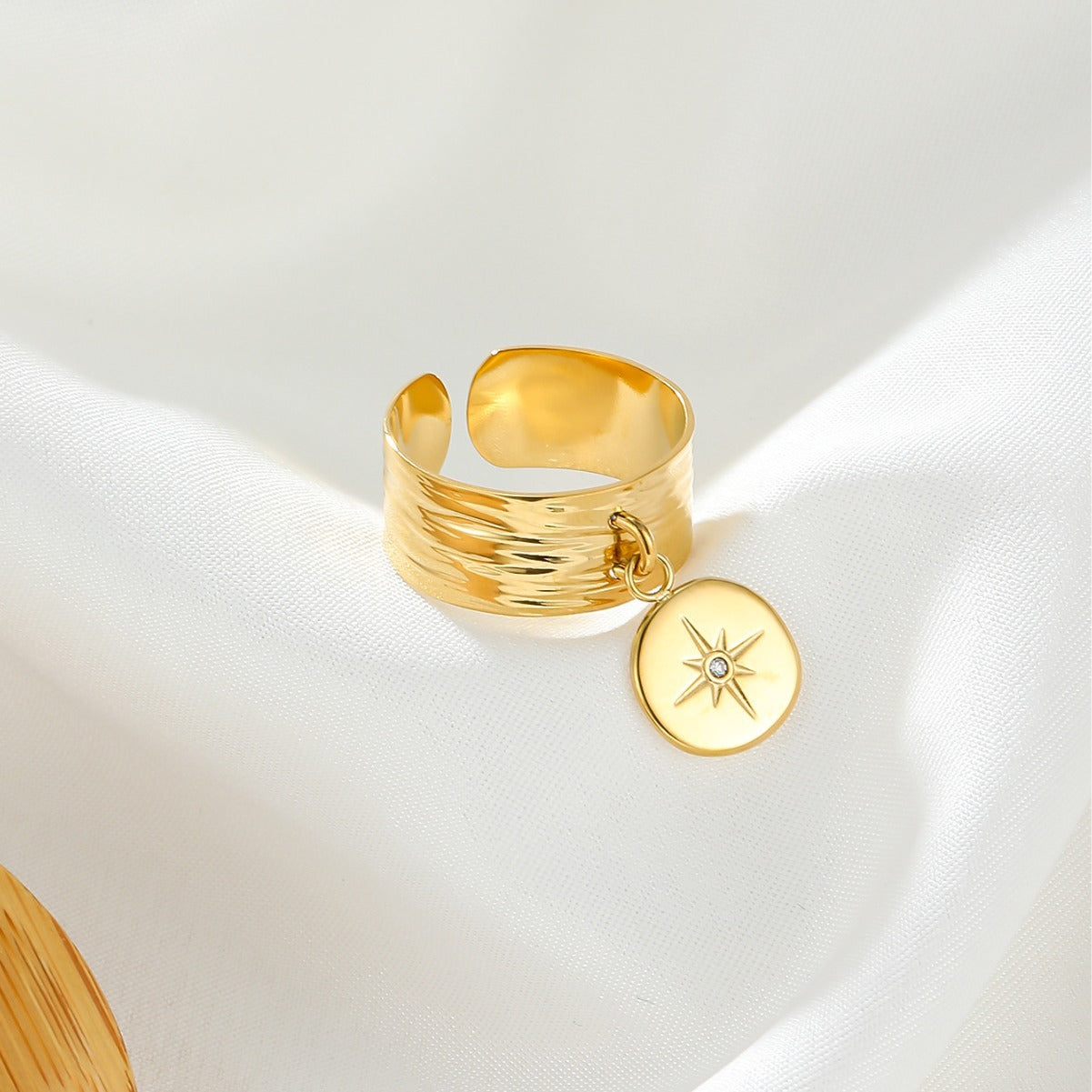 Six-pointed Star Inlaid Zircon Opening Adjustable Stainless Steel Gold-plated Ring